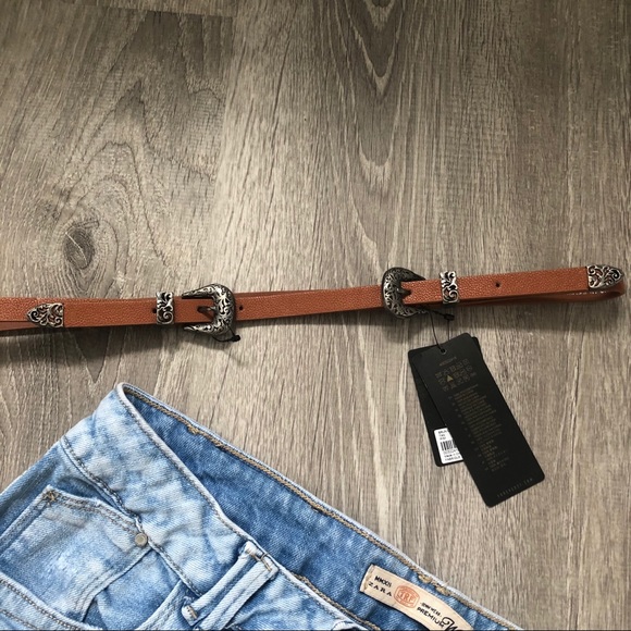 😍BNWT Skinny Double Buckle Western Belt Size S/M - Picture 3 of 3
